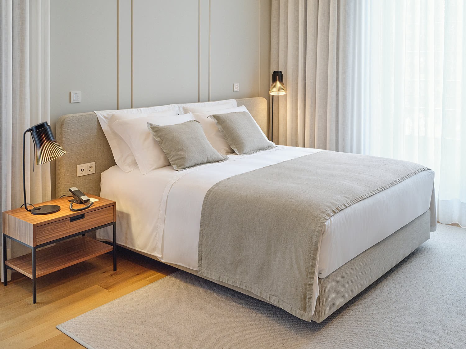 Sampedro unveils new e-commerce for hotels and restaurants featuring permanent stock and fast delivery.